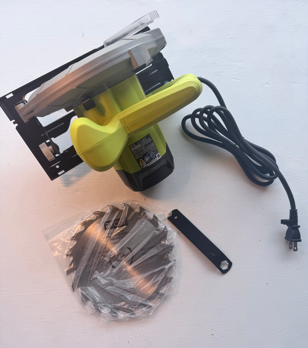 13 Amp Corded 7-1/4 in. Circular Saw